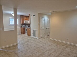 49 Monet Ct NW in Atlanta, GA - Building Photo - Building Photo