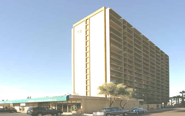 Landmark in Phoenix, AZ - Building Photo - Building Photo