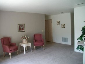 Poplar Village North in Medford, OR - Foto de edificio - Interior Photo