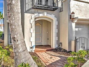 20780 NE 32nd Ave in Miami, FL - Building Photo - Building Photo