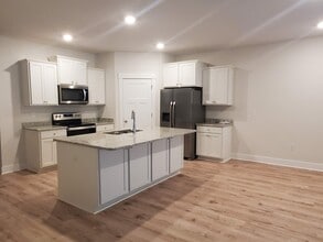 6039 Forest Bay Ave in Gulf Breeze, FL - Building Photo - Building Photo