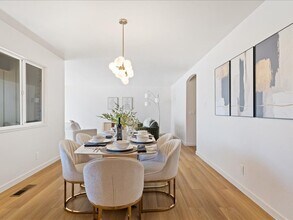 235 Sherman St in Healdsburg, CA - Building Photo - Building Photo