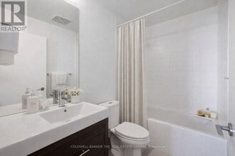 70 Forest Manor Rd in Toronto, ON - Building Photo - Building Photo