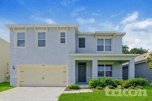 5990 Churchill Square Way in Groveland, FL - Building Photo
