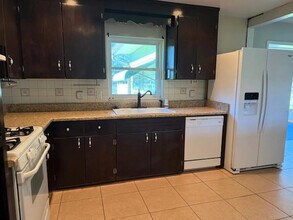 3446 NE 11th St in Ocala, FL - Building Photo - Building Photo