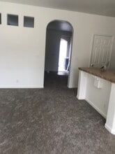 5026 Jurgenson Way in Elk Grove, CA - Building Photo - Building Photo