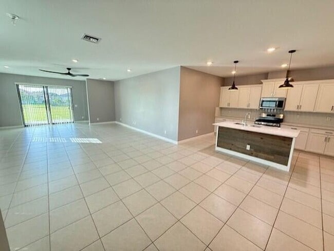 1231 Tangled Orch Trce in Loxahatchee, FL - Building Photo - Building Photo