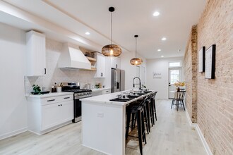 2 E 26th St in Baltimore, MD - Building Photo - Building Photo
