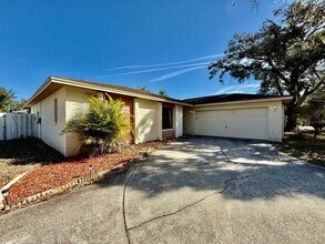 4223 Summerdale Dr in Tampa, FL - Building Photo - Building Photo