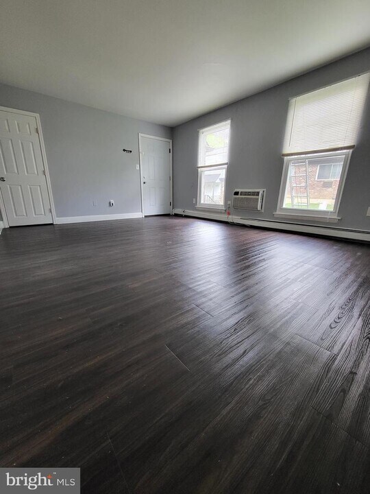 227 Washington Ave in Blackwood, NJ - Building Photo