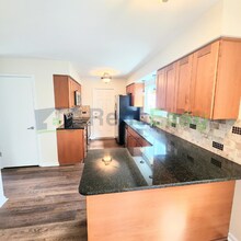 5430 Chatham Lake Dr in Virginia Beach, VA - Building Photo - Building Photo