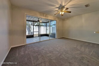 5815 Parkstone Crossing Dr in Jacksonville, FL - Building Photo - Building Photo