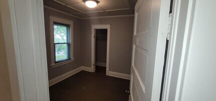 725 N 9th Ave E in Duluth, MN - Building Photo - Building Photo
