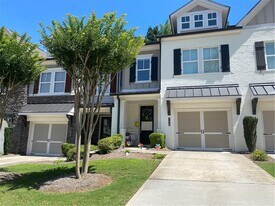 150 Bellehaven Dr in Woodstock, GA - Building Photo