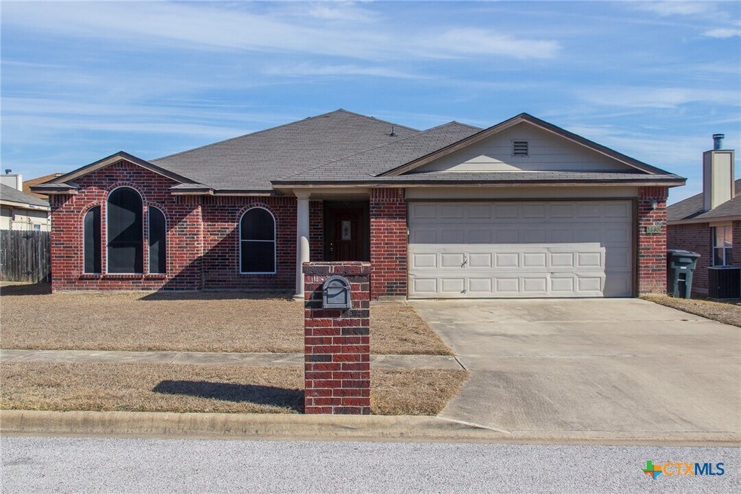 3803 Lyna Ct in Killeen, TX - Building Photo