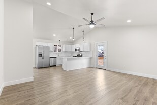 4731 Basin St in Adrian, MI - Building Photo