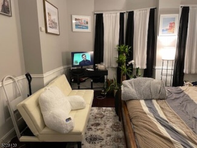 property at 6 MacCulloch Ave