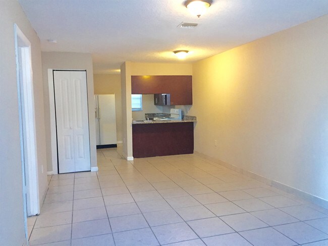 1101 Prospect Rd-Unit -Unit 4 in Fort Lauderdale, FL - Building Photo - Building Photo