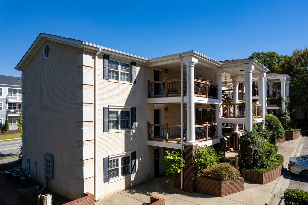 Pullen Ridge in Raleigh, NC - Foto de edificio