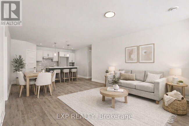 440 Falcon Ln in Russell, ON - Building Photo - Building Photo