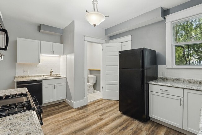 427-429 N Dewey St in St. Paul, MN - Building Photo - Building Photo