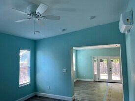 5746 Robinhood Dr, Unit 1 in El Sobrante, CA - Building Photo