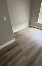 2865 Kirby Cir NE, Unit B in Palm Bay, FL - Foto de edificio - Building Photo