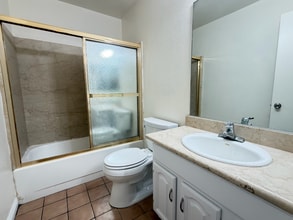 6802 Bonillo Dr in Las Vegas, NV - Building Photo - Building Photo