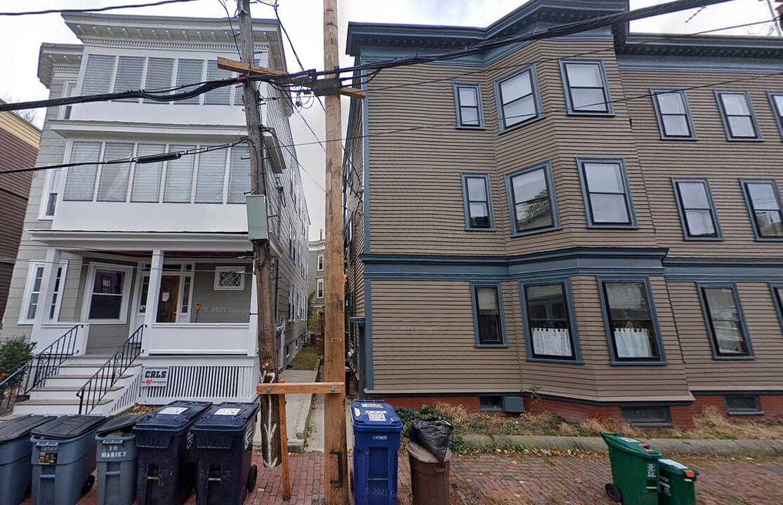 20 Marie Ave, Unit 2 in Cambridge, MA - Foto de edificio