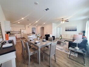 11218 E Park St in Sugar Land, TX - Building Photo - Building Photo