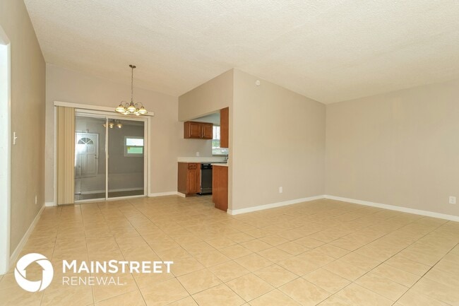 5915 Beechmont Blvd in Orlando, FL - Building Photo - Building Photo