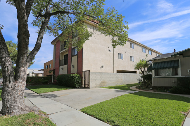 124 S Belmont St in Glendale, CA - Building Photo - Building Photo