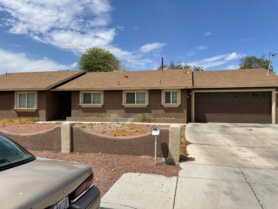 4930 E Colorado Ave in Las Vegas, NV - Building Photo