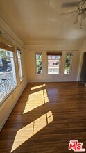 200 S Park View St in Los Angeles, CA - Building Photo - Building Photo
