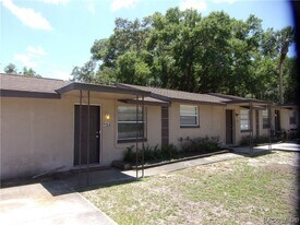 1166 NE 1st St in Crystal River, FL - Building Photo