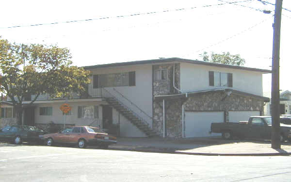 6405 Brann St in Oakland, CA - Building Photo - Building Photo