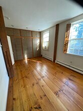 950 Western Ave in Brattleboro, VT - Foto de edificio - Building Photo