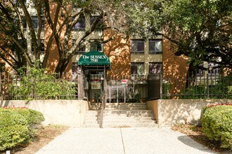 The Sussex East Tower in Houston, TX - Building Photo - Building Photo