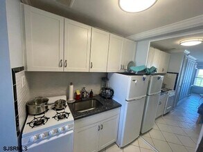 6100 Boardwalk in Ventnor City, NJ - Building Photo - Building Photo