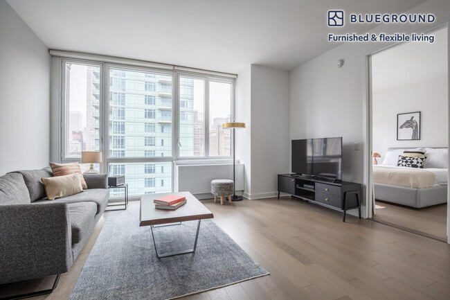 309 5th Ave