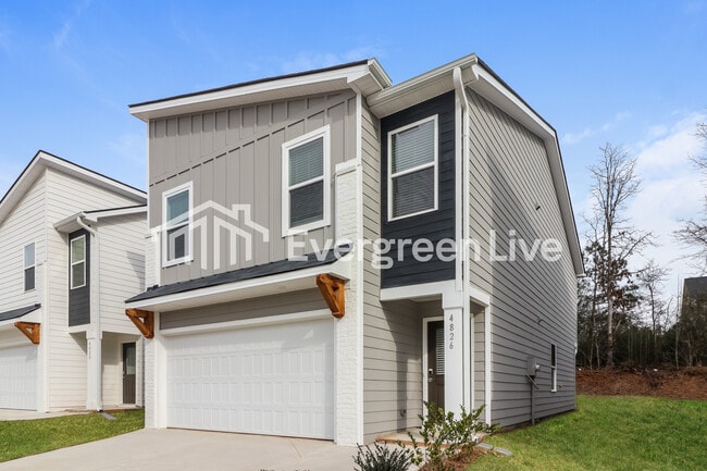 4826 Station Ln in Union City, GA - Building Photo - Building Photo