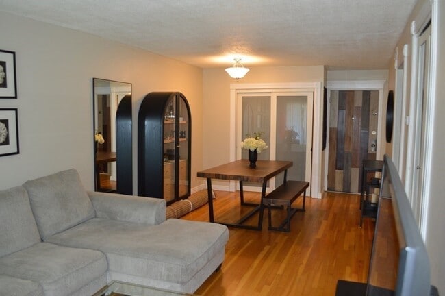 790 Hyde Park Ave in Boston, MA - Building Photo - Building Photo