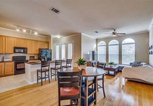 800 E 15th St in Plano, TX - Building Photo
