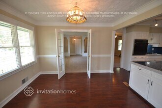 5177 Manitu Ct SW in Lilburn, GA - Foto de edificio - Building Photo