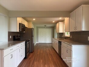 1529 13th Ave NW in Puyallup, WA - Building Photo - Building Photo