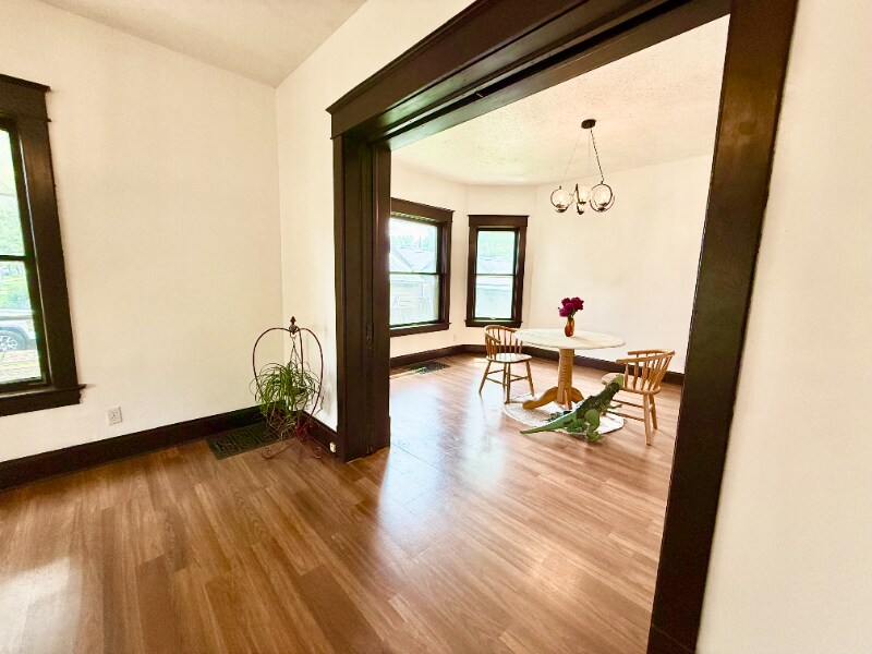 1004 N Lee St in Bloomington, IL - Building Photo