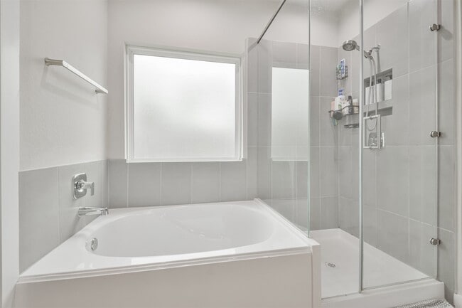 property at 14226 Lake Lodge Dr