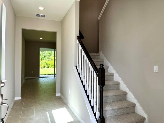 17283 Saw Palmetto Ave in Clermont, FL - Foto de edificio - Building Photo