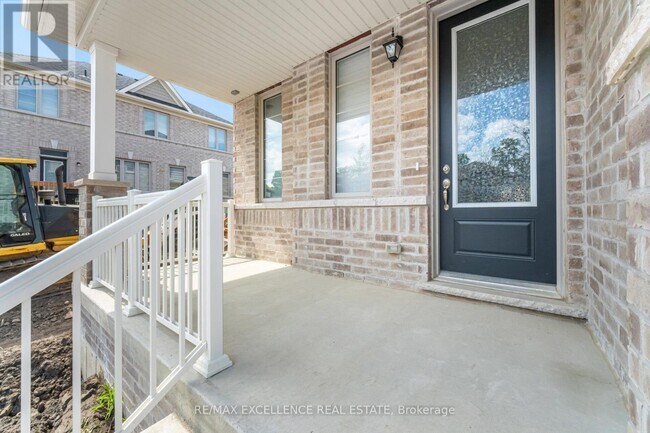 1409 Davis Lp in Innisfil, ON - Building Photo - Building Photo