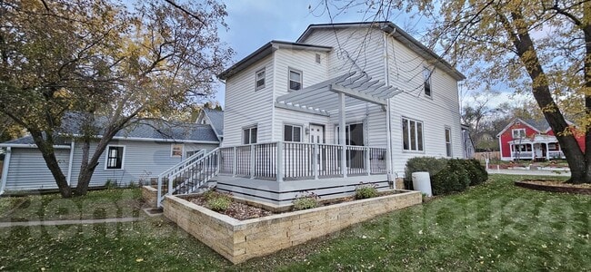 1303 2nd St in Hudson, WI - Building Photo - Building Photo